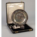 A PRE-WAR CASED SILVER CHRISTENING DISH, SPOON AND PUSHER, Birmingham 1930, 8 1/2oz