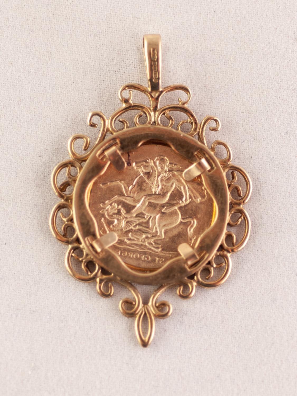 9ct gold ST. GEORGE MEDALLION IN PENDANT FRAME, measures 4cm by 3cm, 4.26g Good condition. - Image 2 of 2