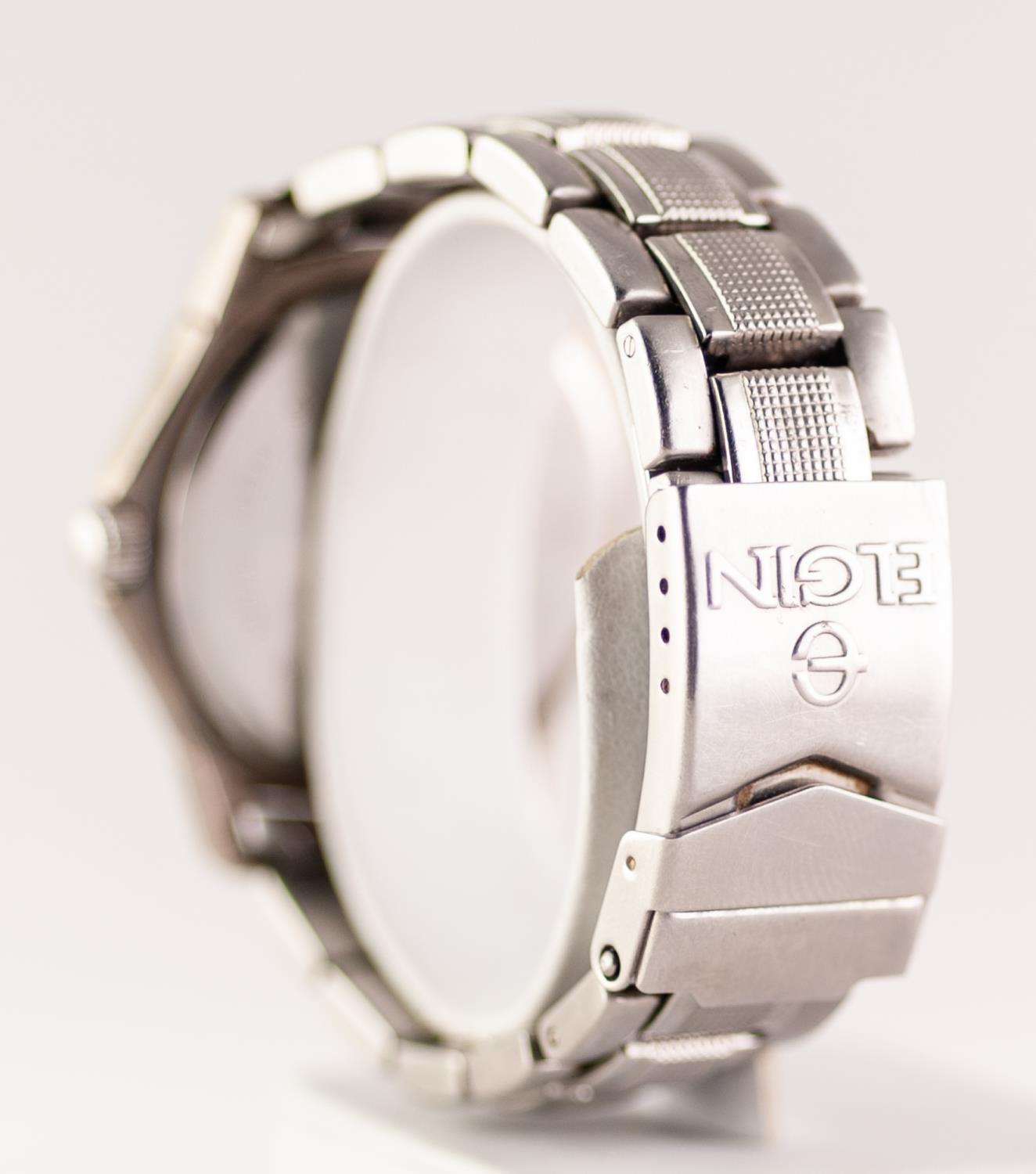 GENTS ELGIN STAINLESS STEEL WRIST WATCH with Japanese quartz movement, waterproof to 100 feet, the - Image 3 of 3