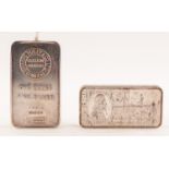 JOHN PINCHES COLLECTORS SILVER INGOT "EXECUTION OF CHARLES I" edge hallmarked London 1977, 2.34oz