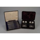 A LATE VICTORIAN CASED SET OF SIX SILVER TEASPOOONS, with matching SUGAR TONGS, Sheffield 1892, also
