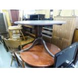 A TWENTIETH CENTURY GEORGIAN STYLE REPRODUCTION CIRCULAR TOP MAHOGANY TRIPOD TABLE