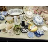 SELECTION OF CERAMICS TO INCLUDE ROYAL PREMIUM T&R BOOTE, LAHORE, MEATPLATE, TUREEN AND COVER; HENRY