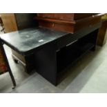 AN EBONISED WOOD LONG, LOW AND NARROW SIDE TABLE, 6' LONG X 1' 8" WIDE