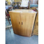 TURNIDGE OF LONDON MID-CENTURY TEAK FOLDING COCKTAIL CABINET/BAR WITH INTERIOR COCKTAIL FITTINGS