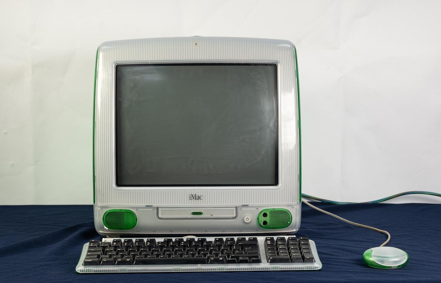 iMAC G3, LIME, VERSION 8.6, 14 INCH DISPLAY, APPLE KEYBOARD AND APPLE MOUSE, IN ORIGINAL BOX WITH - Image 5 of 7