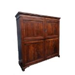 A LATE GEORGIAN INLAID AND CROSS BANDED MAHOGANY FOUR DOOR CABINET/CUPBOARD