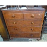 A MID/LATE TWENTIETH CENTURY CHEST OF DRAWERS, HAVING TWO SHORT OVER THREE LONG DRAWERS, RAISED ON