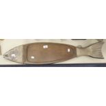 A LARGE WOODEN AND WHITE METAL MODERN SERVING DISH, WITH FISH DESIGN WITH HEAD AND TAIL DETAIL