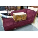 TRICIA GILT CONTEMPORARY CHAISE LOUNGUE, BURGUNDY VELVET ON FLUTED SQUARE SUPPORTS