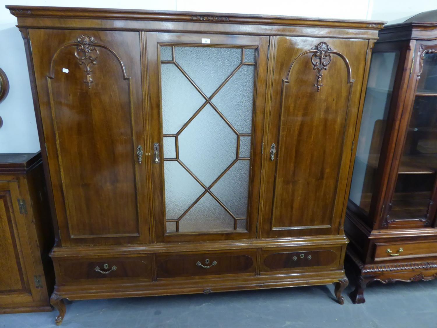 EARLY 20th CENTURY CONTINENTAL MAHOGANY LARGE SIDE CABINET, WITH OBSCURE GLAZED CENTRE DOOR WITH - Image 2 of 2