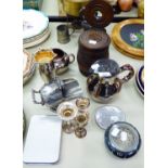 VARIOUS ITEMS OF PLATED WARES TO INCLUDE; A SMALL ROSE BOWL, A MINAITURE PLATE COAL SCUTTLE, SMALL