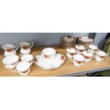 ROYAL ALBERT 'OLD COUNTRY ROSES' TEA SERVICE FOR EIGHT PERSONS TO INCLUDE: 8 CUPS, 14 SAUCERS, 14