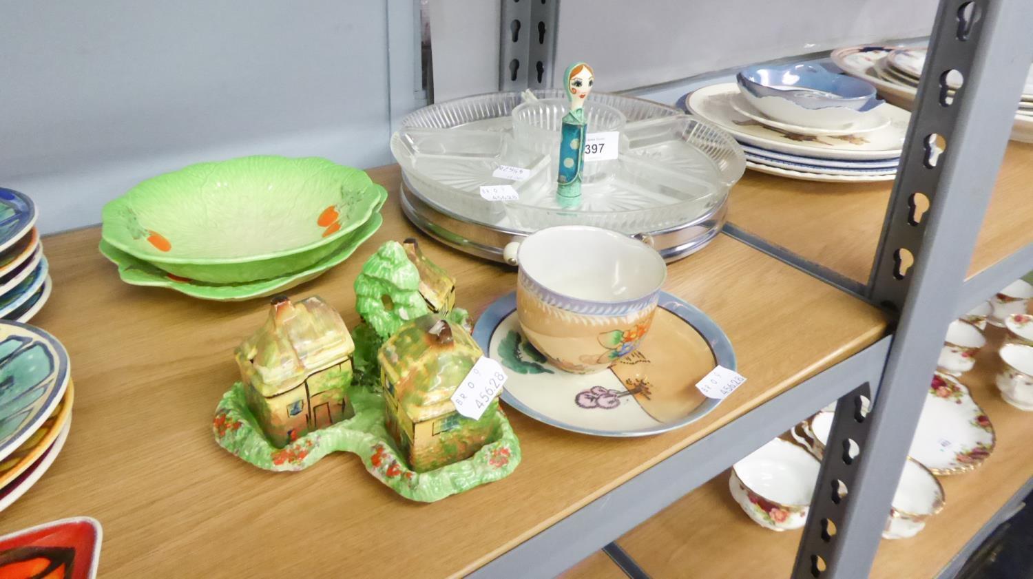 GROUP OF 20th CENTURY PORCELAIN ITEMS TO INCLUDE BESWICK WARE BOWL AND A PLATE OF LEAF DESIGN,