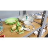GROUP OF 20th CENTURY PORCELAIN ITEMS TO INCLUDE BESWICK WARE BOWL AND A PLATE OF LEAF DESIGN,