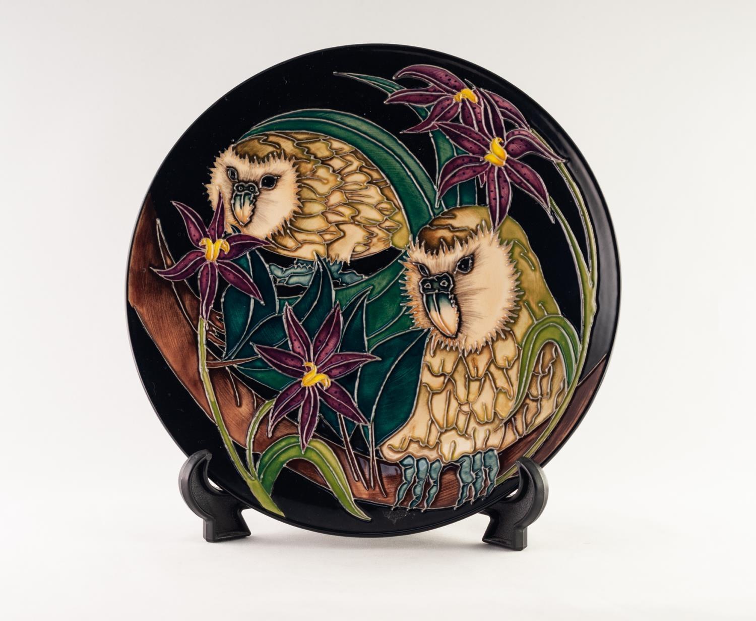 MODERN MOORCROFT ARTIST SIGNED LIMITED EDITION ?KAKAPO OWL PARROT? TUBE LINED POTTERY PLATE FROM THE