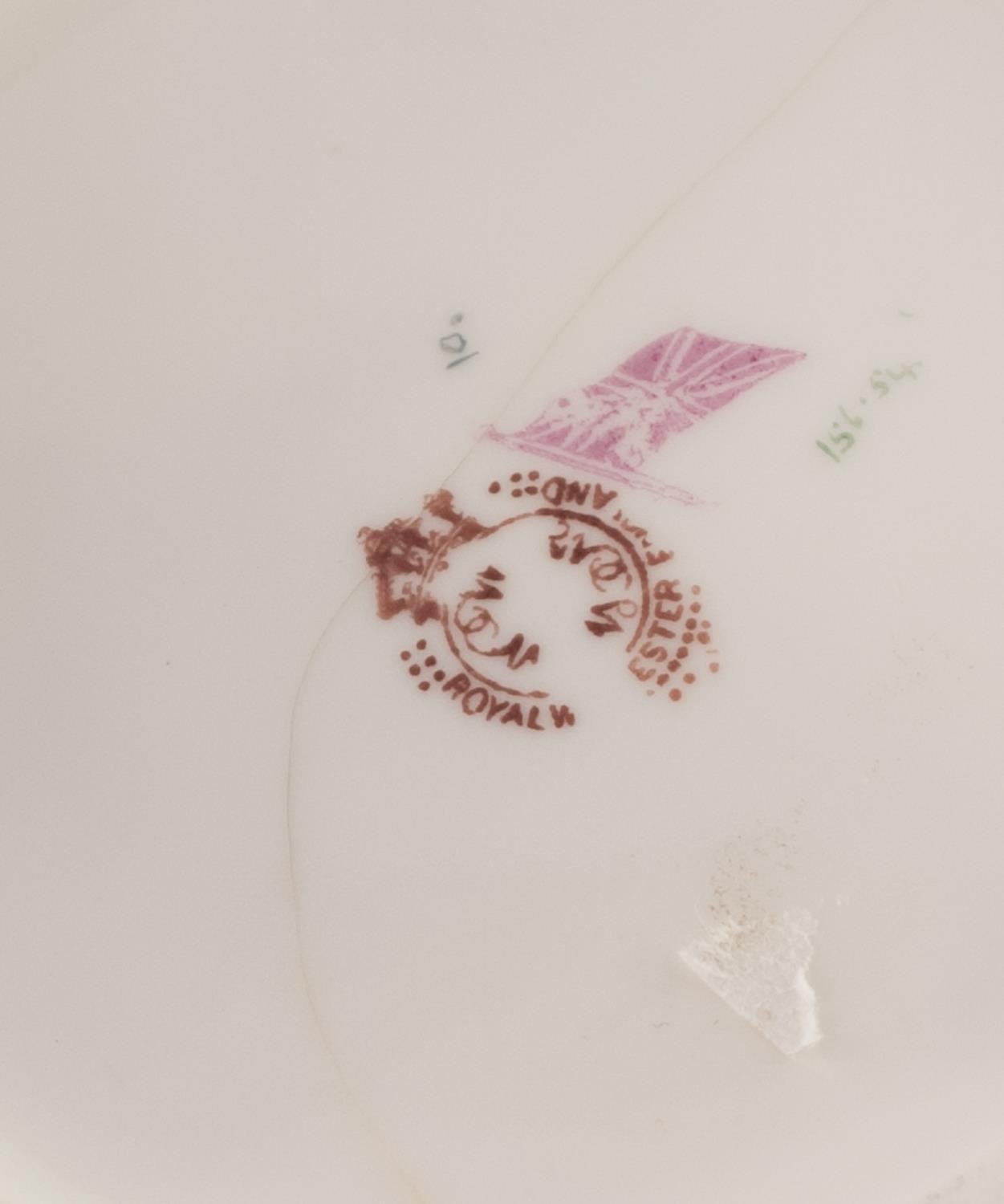 EARLY TWENTIETH CENTURY HAND PAINTED HADLEYS ROYAL WORCESTER BLUSH PORCELAIN BOWL, with pierced - Image 3 of 4