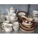 A 27 PIECE CROWNFORD POTTERY PART DINNER SERVICE, ALSO A MODERN 'MADE IN CHINA' TEA SERVICE AND