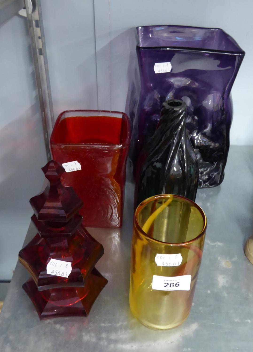 FIVE PIECES OF NINETEENTH AND TWENTIETH CENTURY COLOURED GLASS