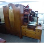 A TWO PIECE TWENTIETH CENTURY MAHOGANY BEDROOM SUITE COMPRISING; A SINGLE MIRROR DOOR WARDROBE AND