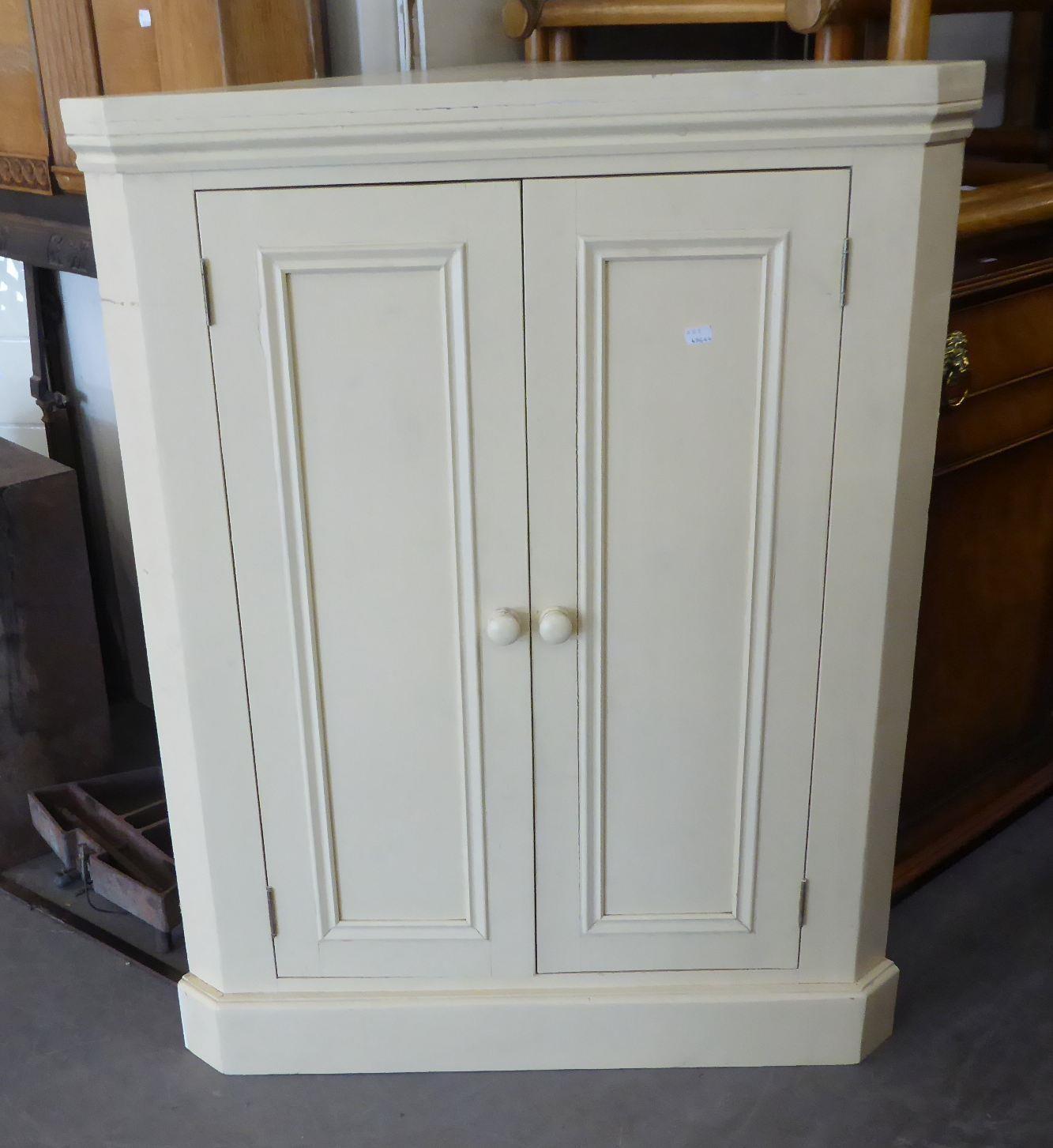 PAINTED CORNER CABINET HAVING TWO DOORS - Image 2 of 2