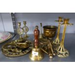 BRASS WARES TO INCLUDE; TO PAIRS OF CANDLESTICKS, BRASS BELL WITH WOODEN TURNED HANDLE CANDLE