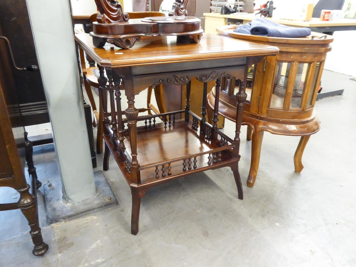 EDWARDIAN WALNUTWOOD TWO TIER OCCASIONAL TABLE, SOLID TOP WITH CHAMFERRED CORNERS, THE UNDERTIER