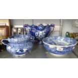 COPELAND SPODE 'ITALIAN' BLUE AND WHITE BOWL, TWO HANDLED BLUE AND WHITE PLANTER AND A BLUE, WHITE