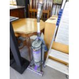 VAX AIR-REACH BAGLESS UPRIGHT VACUUM CLEANER