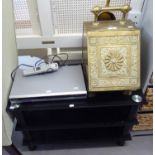 A BRASS COAL SCUTTLE AND A MODERN BLACK GLASS TV STAND AND A DVD PLAYER (3)