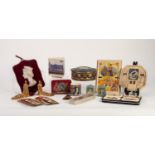 SUNDRY COMMEMORATIVE ITEMS RELATING TO QUEEN ELIZABETH II including CORONATION 1953 PERPETUAL