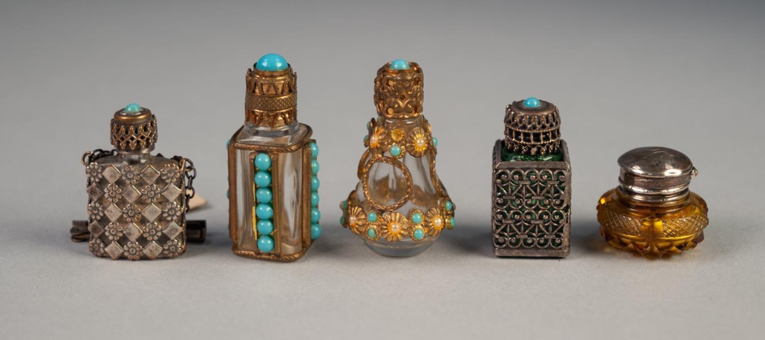 TINY GLASS SCENT BOTTLE WITH GILT WIRE OVERLAID FRAME and having turquoise bead decoration, 1 3/