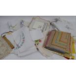 QUANTITY OF TABLE LINEN mostly napkins and table cloths