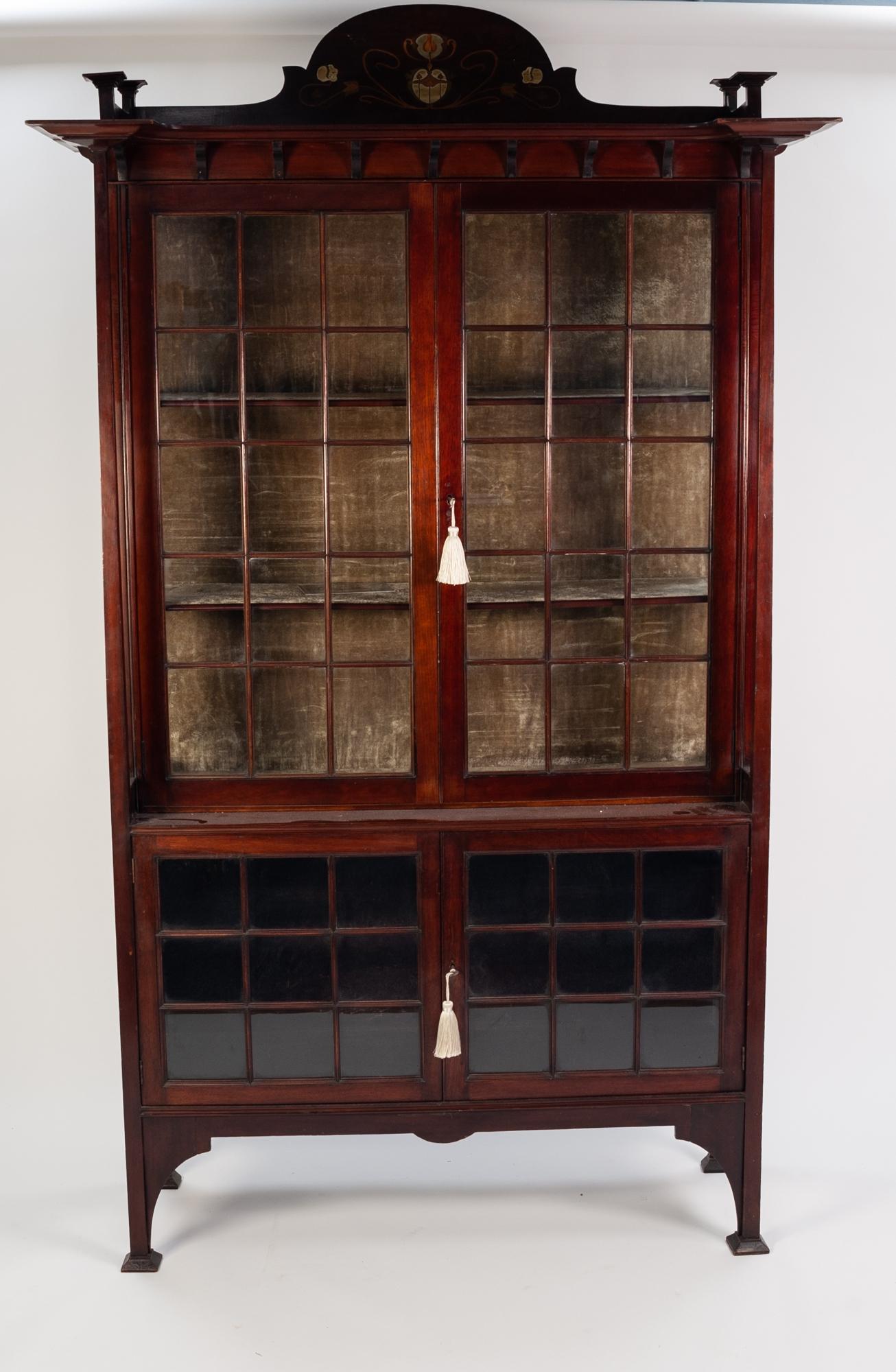 JONES, MOSS & Co, LATE THOMAS EDWARDS & SONS, NEWCASTLE, EDWARDIAN INLAID MAHOGANY SIDE CABINET IN