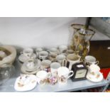 A COLLECTION OF ROYAL COMMEMORATIVE CERAMIC WARES, PAIR OF FLORAL PAINTED GLASS VASES, AND A