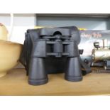 A PAIR OF HELIOS 10 x 50 'LONG EYE RELIEF' BINOCULARS, IN CASE