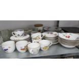 ROYAL WORCESTER 'EVESHAM' PATTERN TEA AND DINNER WARES OF 42 PIECES