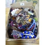 QUANTITY OF COSTUME JEWELLERY