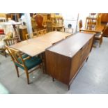 1960's STYLE TEAK DINING ROOM SUITE BY G-PLAN OR MOBEN, 8 PIECES, VIZ 6 DINING CHAIRS (4 + 2) WITH
