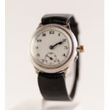 GENT'S VINTAGE WRISTWATCH WITH MECHANICAL MOVEMENT, white circular arabic dial with subsidiary