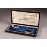 GEORGE V, CASED CHILD?S TWO PIECE SILVER CUTLERY CHRISTENING SET BY CHARLES BOYTON & SON,