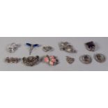 TEN ITEMS OF .925 AND .935 SILVER, MARCASITE, FAUX AMETHYST AND BLUE STONE SET AND ENAMEL