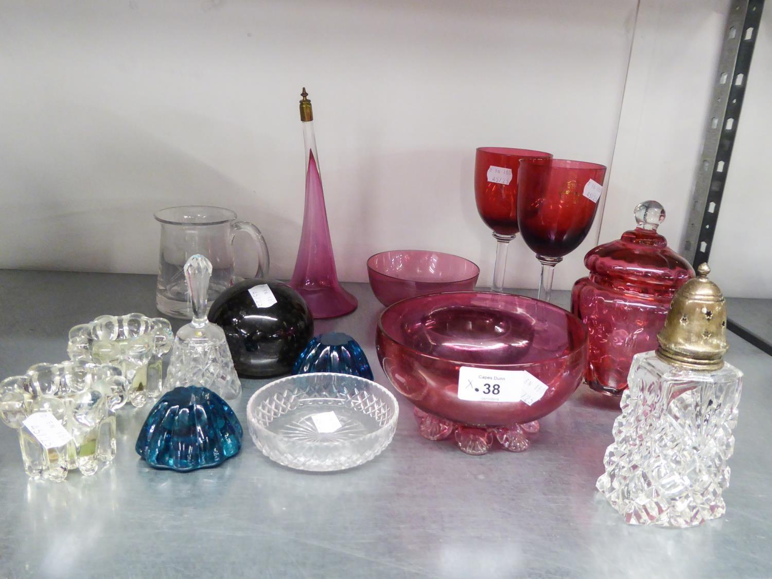 QUANTITY OF GLASSWARES TO INCLUDE; SILVER TOPPED CUT GLASS SUGAR CASTOR, CRANBERRY GLASS,