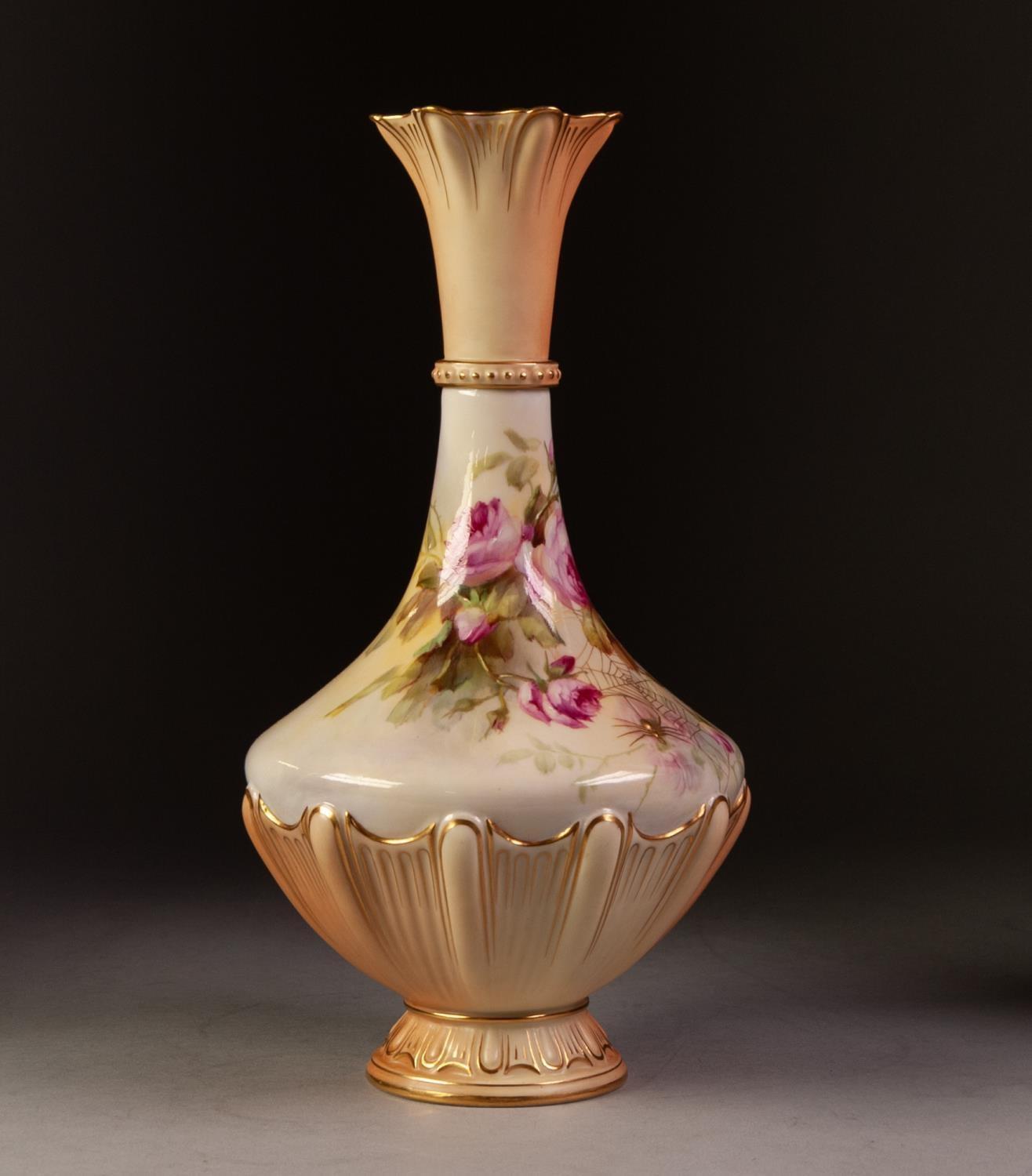 EARLY TWENTIETH CENTURY ROYAL WORCESTER BLUSH CHINA FOOTED VASE, SIGNED ROBERTS, of compressed - Image 4 of 6