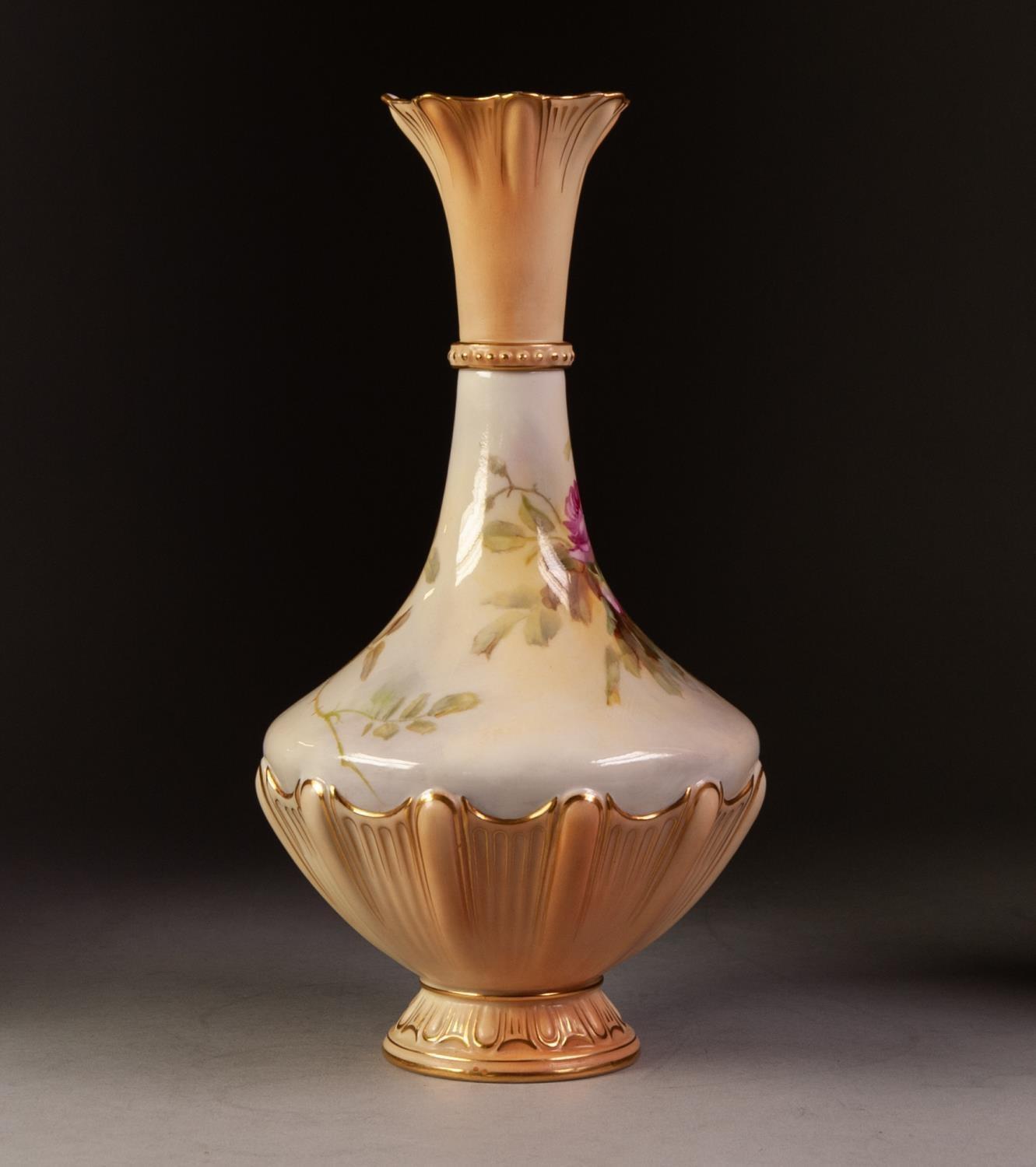 EARLY TWENTIETH CENTURY ROYAL WORCESTER BLUSH CHINA FOOTED VASE, SIGNED ROBERTS, of compressed - Image 3 of 6