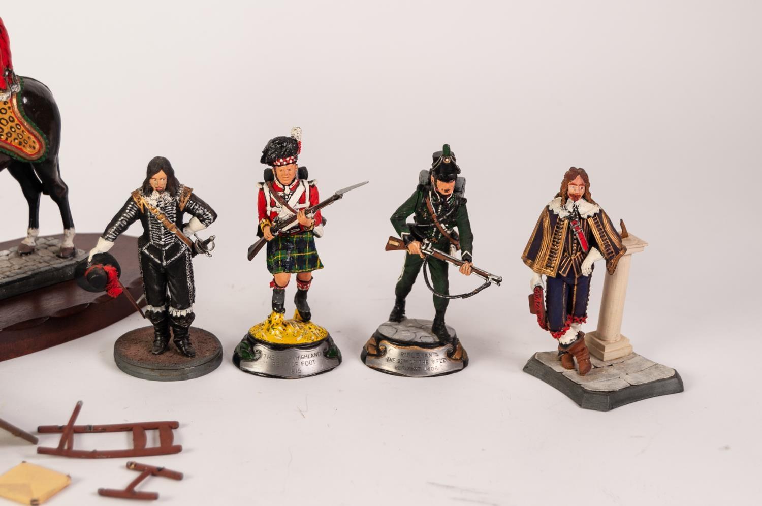 SELECTION OF MODERN 'POSTE MILITAIRE' HAND-PAINTED CAST METAL MILITARY FIGURES, mainly relating to - Image 2 of 5