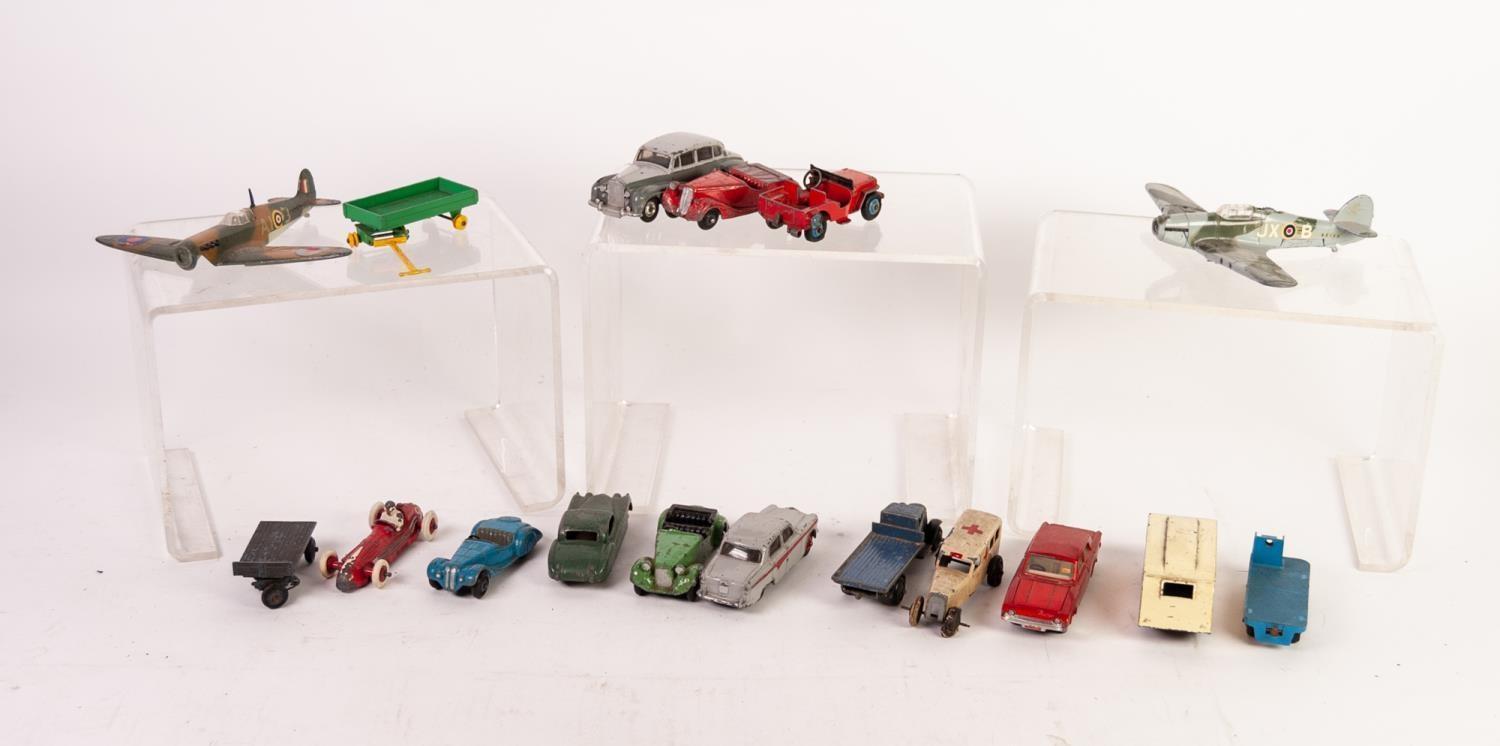 DINKY VEHICLES, unboxed, some early examples (15)