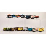 SELECTION OF APPROXIMATELY 100 ITEMS OF 'OO' GOODS ROLLING STOCK AND ASSOCIATED PIECES various