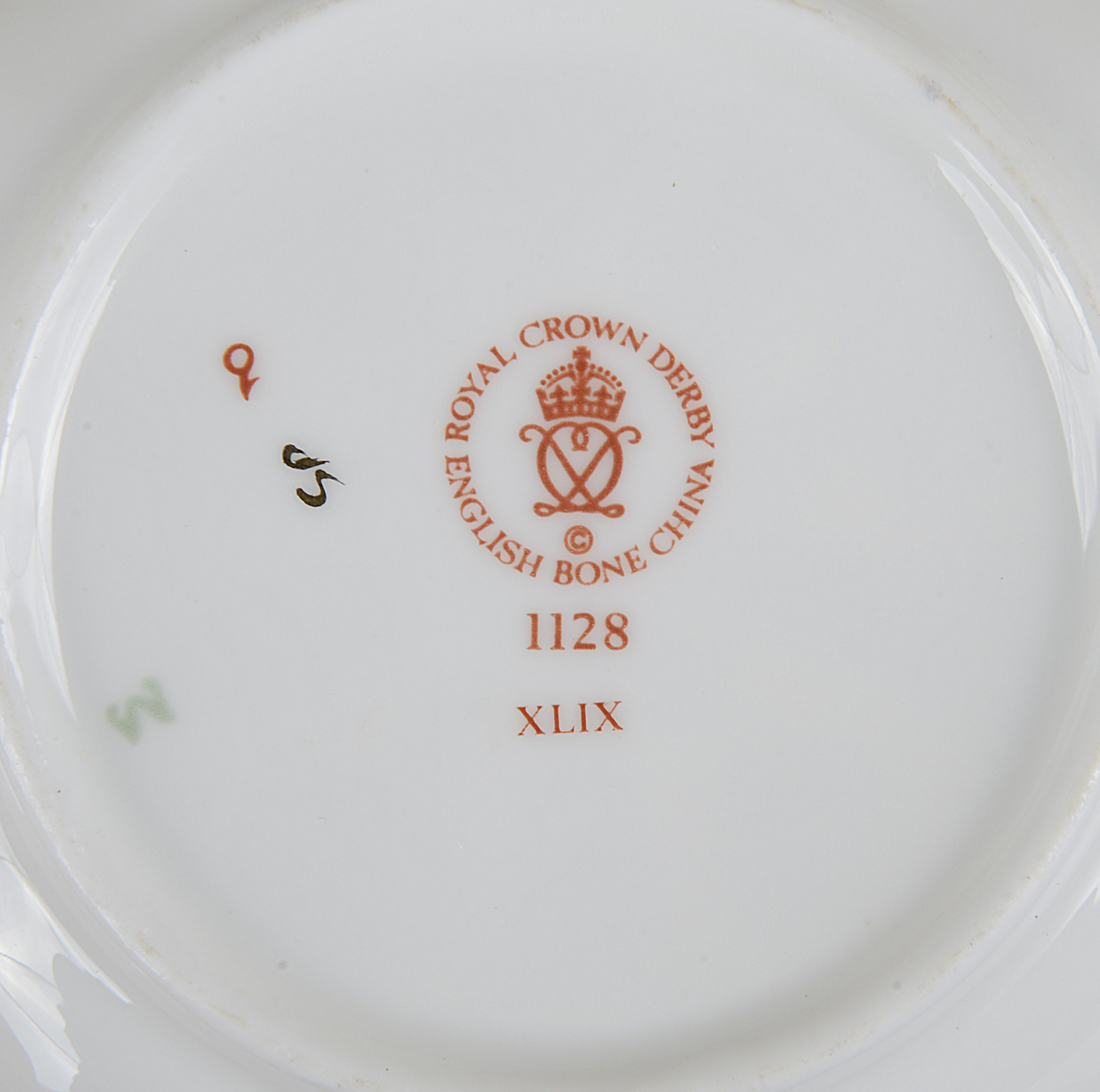 Two Royal Crown Derby Imari bird paperweights, three Imari plates and a trinket dish - Image 3 of 4