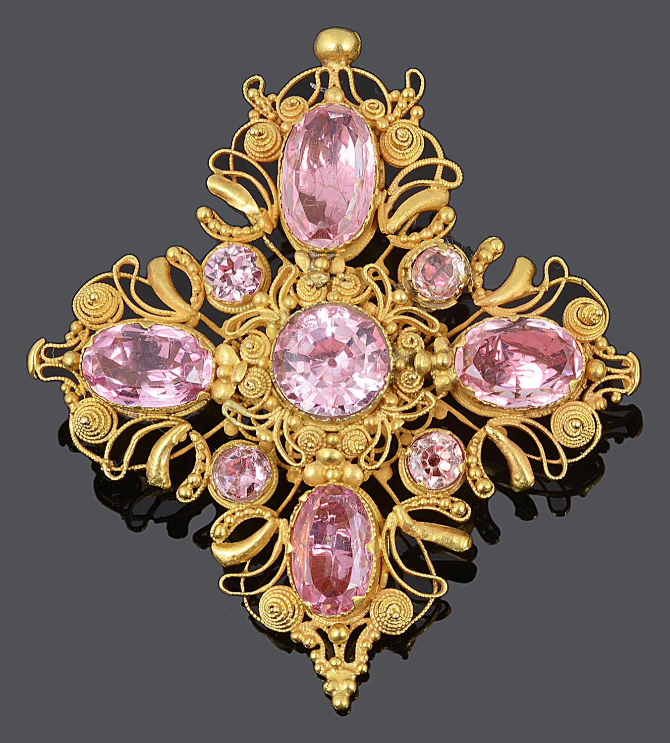An attractive early 19th c. pink foiled topaz brooch and drop earrings - Image 3 of 5